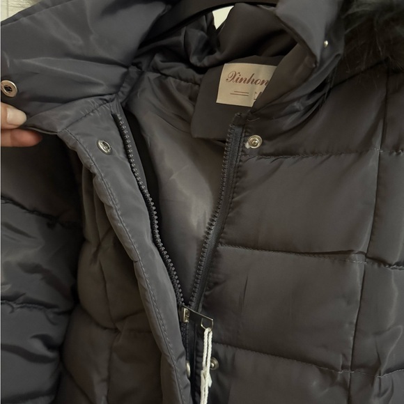 NWT Women's Long Gray Puffer Coat Size L - Picture 6 of 8